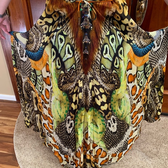 Shahida Parides 3-way Convertible Halter MaxiDress - Picture 5 of 9